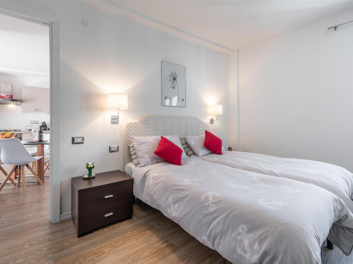 Casa Alla Marina Del Porto Di Cagliari Apartment ภายนอก รูปภาพ