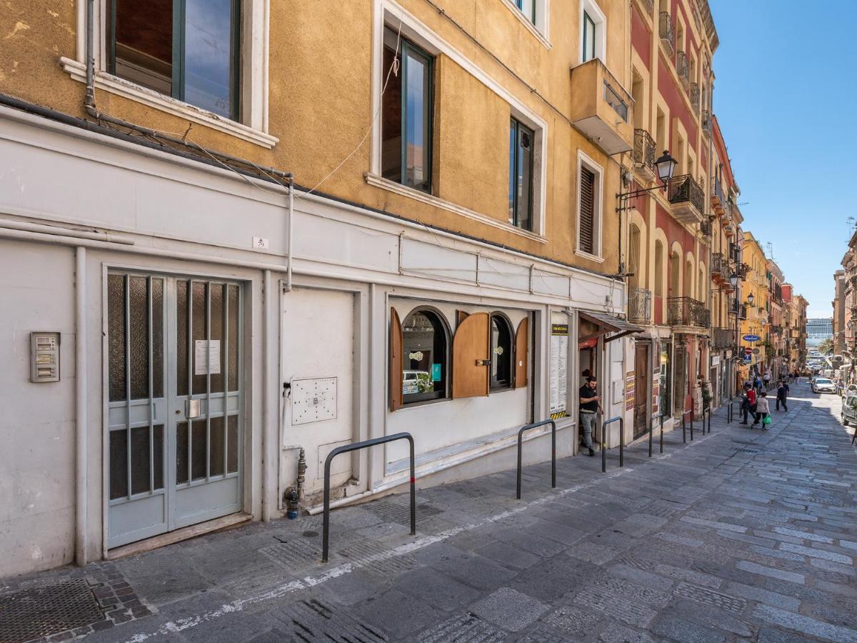 Casa Alla Marina Del Porto Di Cagliari Apartment ภายนอก รูปภาพ